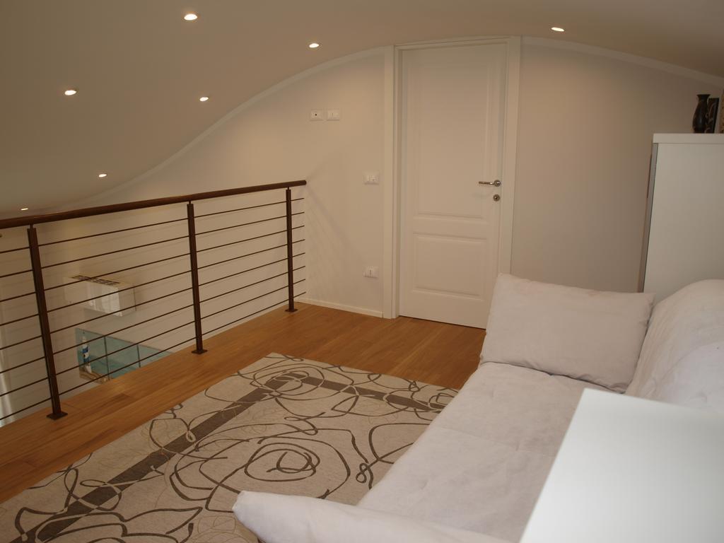Il Pontile Holidays Apartment Marina di Pietrasanta Cameră foto