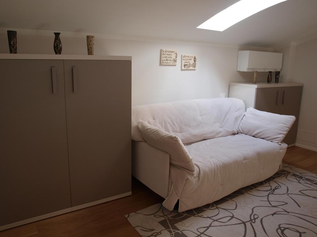 Il Pontile Holidays Apartment Marina di Pietrasanta Cameră foto