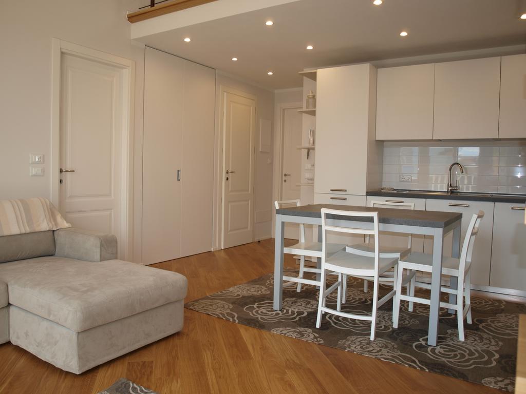 Il Pontile Holidays Apartment Marina di Pietrasanta Cameră foto