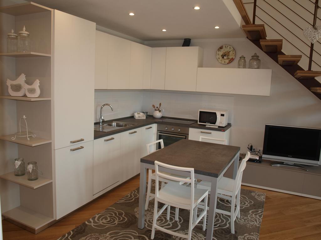 Il Pontile Holidays Apartment Marina di Pietrasanta Cameră foto